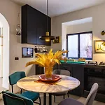 Nilo Boutique Terrace By Napoliapartments Apartmán *